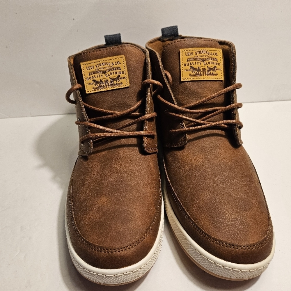 Levi's Brown Chukka Boots